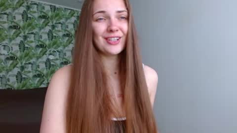 Snapshot of oliviashiny chatting on 07.12.26 Olivia online show from 07.12.26