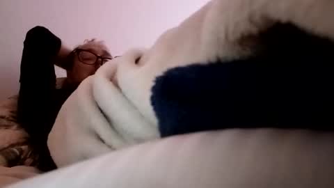 oliviassl22 online show from 11.14.25