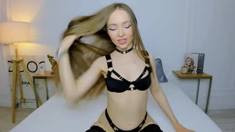 Olivia online show from 12.30.24