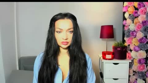 Snapshot of oliviawomen chatting on 01.14.26 OliviaWomen online show from 01.14.26