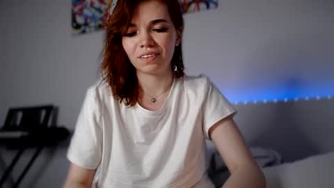 Snapshot of olivka_flower chatting on 01.30.25 Angelina Lina online show from 01.30.25