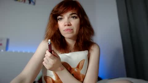 Snapshot of olivka_flower chatting on 03.08.25 Angelina Lina online show from 03.08.25