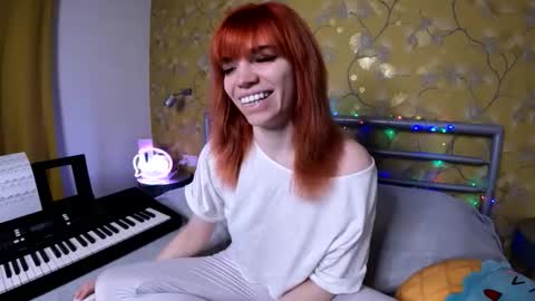 Snapshot of olivka_flower chatting on 11.25.25 Angelina Lina online show from 11.25.25