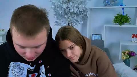 Snapshot of ollistiw chatting on 10.26.25 Olli and Stiw online show from 10.26.25