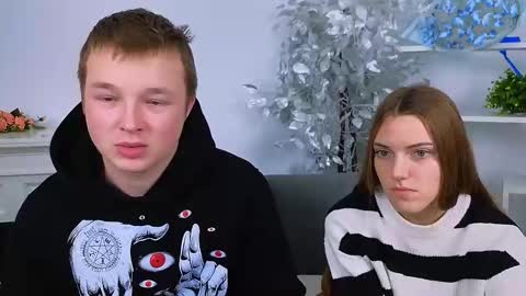 Snapshot of ollistiw chatting on 11.22.25 Olli and Stiw online show from 11.22.25