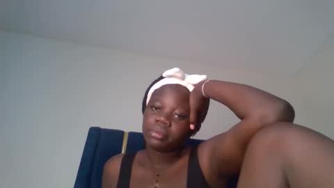 Snapshot of ollleina chatting on 03.12.26 ollleina online show from 03.12.26