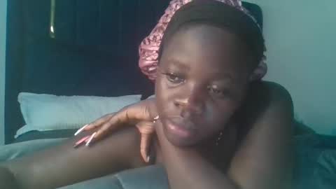 Snapshot of ollleina chatting on 03.17.26 ollleina online show from 03.17.26