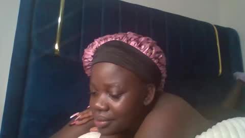 Snapshot of ollleina chatting on 03.19.26 ollleina online show from 03.19.26