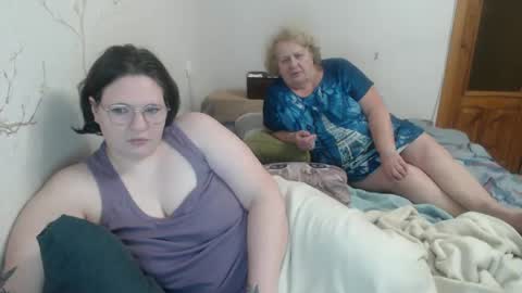 OlyaAndNetty online show from 02.19.25