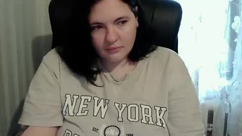 OlyaAndNetty online show from 10.13.25