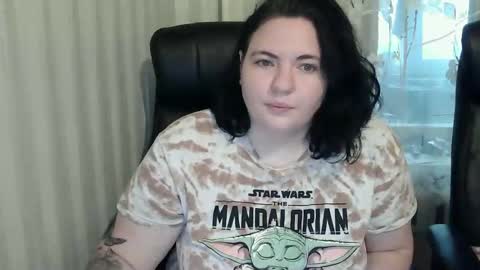 OlyaAndNetty online show from 10.14.25