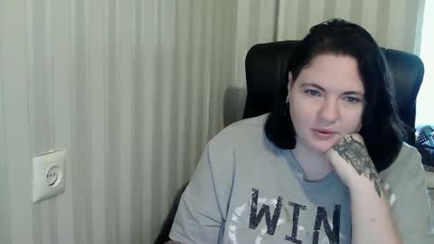 OlyaAndNetty online show from 11.01.25