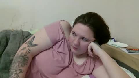 Snapshot of olyafire chatting on 12.29.24 OlyaFire online show from 12.29.24