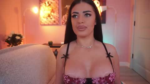 Olyvia online show from 04.30.26