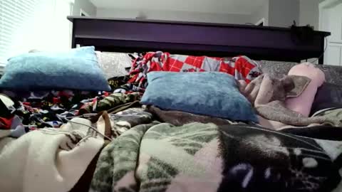 Snapshot of omarluvins chatting on 03.06.26 Omar online show from 03.06.26