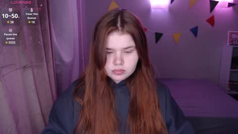 Snapshot of omellyoo chatting on 01.28.25 MellY online show from 01.28.25