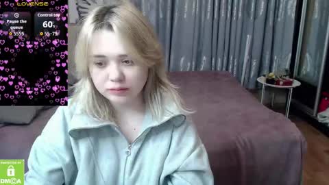 Snapshot of omg_itsperfect chatting on 02.11.26 Fina online show from 02.11.26