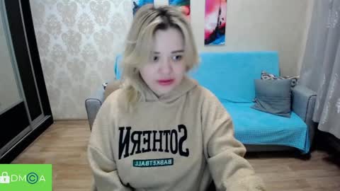 Snapshot of omg_itsperfect chatting on 04.03.26 Fina online show from 04.03.26