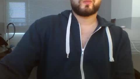 Snapshot of omgwhereim chatting on 12.04.24 omgwhereim online show from 12.04.24