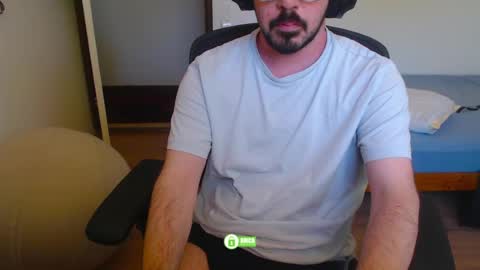 Snapshot of omisoluckyguy chatting on 06.17.26 lucky guy online show from 06.17.26