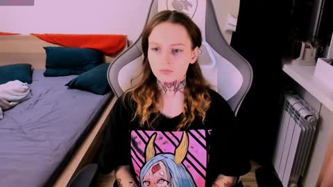 on_yxxx online show from 12.17.24