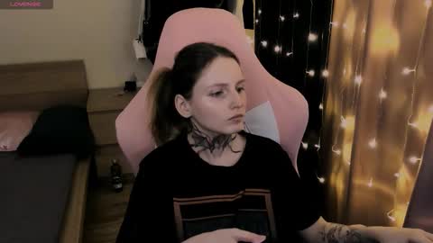 on_yxxx online show from 10.24.25