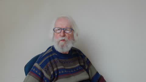 Snapshot of onanister chatting on 01.07.25 Somewhere over the rainbow online show from 01.07.25