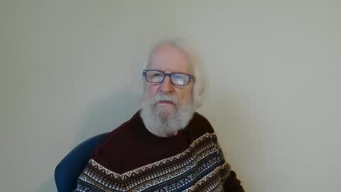 Snapshot of onanister chatting on 01.30.25 Somewhere over the rainbow online show from 01.30.25