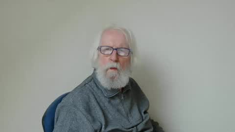 Snapshot of onanister chatting on 02.10.25 Somewhere over the rainbow online show from 02.10.25