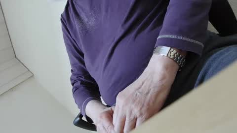 Snapshot of onanister chatting on 03.04.25 Somewhere over the rainbow online show from 03.04.25