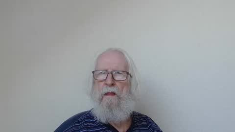 Snapshot of onanister chatting on 10.05.25 Somewhere over the rainbow online show from 10.05.25