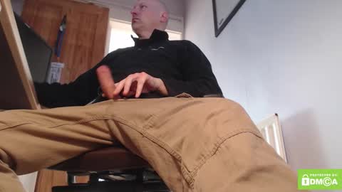 one balled wonder online show from 03.10.26