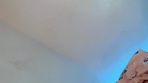 Snapshot of one_sweet_day18 chatting on 02.10.25 jessy online show from 02.10.25