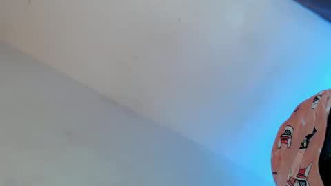 Snapshot of one_sweet_day18 chatting on 02.13.25 jessy online show from 02.13.25