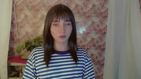 Snapshot of onelesslonelygirl69 chatting on 06.26.26 KLIER online show from 06.26.26