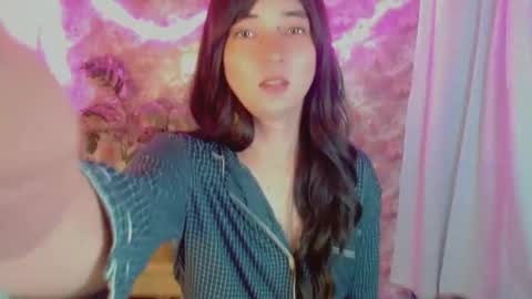 Snapshot of onelesslonelygirl69 chatting on 07.21.26 KLIER online show from 07.21.26