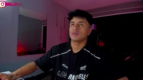 Snapshot of onemore_cum chatting on 02.18.25 YIN MIGUEL online show from 02.18.25