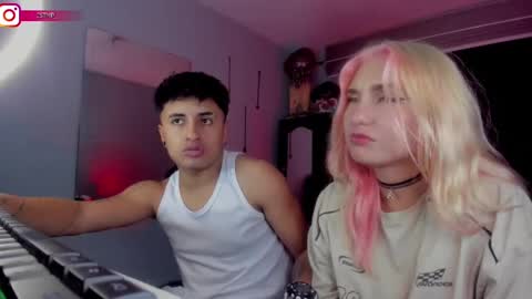 Snapshot of onemore_cum chatting on 03.09.25 YIN MIGUEL online show from 03.09.25