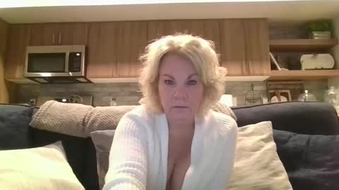 couple mature milf bigboobs curvy mommydaddy online show from 01.26.25