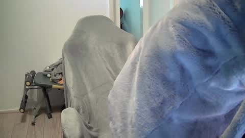 Snapshot of onesieboyx chatting on 12.05.25 onesieboyx online show from 12.05.25