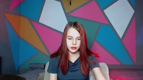 Snapshot of onessandra chatting on 11.14.25 onessandra online show from 11.14.25