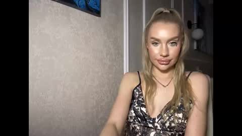 onesweet_baby online show from 01.22.25