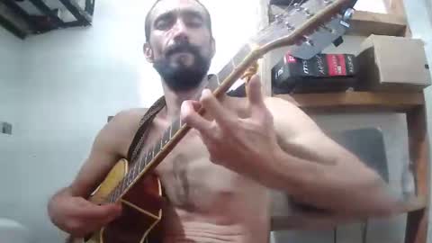 Snapshot of onfirebigman chatting on 01.10.25 Giorgeo Armani online show from 01.10.25