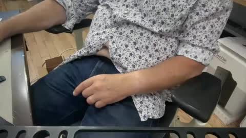 Snapshot of onlocationnyc chatting on 09.20.25 onlocationnyc online show from 09.20.25