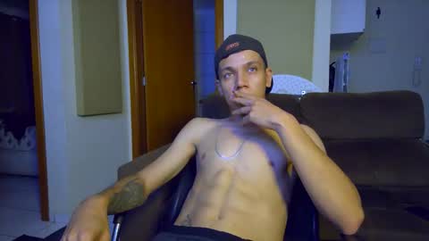 Snapshot of onlyjaystone chatting on 02.12.26 onlyjaystone online show from 02.12.26