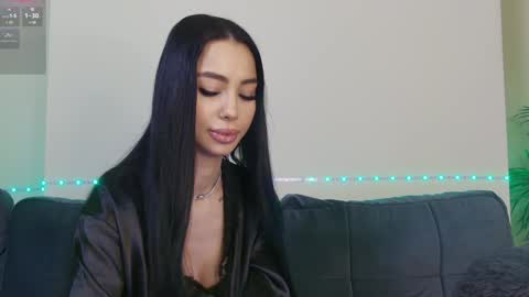 Snapshot of onlyxandra7 chatting on 01.13.25 Xandra online show from 01.13.25