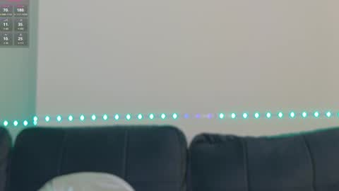 Snapshot of onlyxandra7 chatting on 01.28.25 Xandra online show from 01.28.25