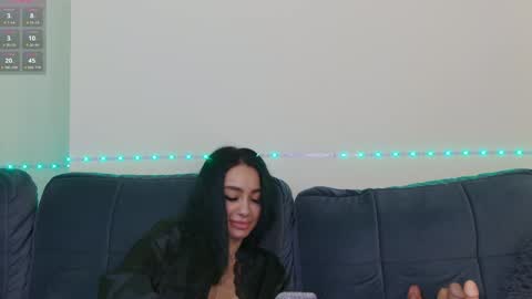 Snapshot of onlyxandra7 chatting on 01.30.25 Xandra online show from 01.30.25