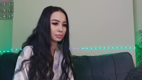 Snapshot of onlyxandra7 chatting on 02.07.25 Xandra online show from 02.07.25