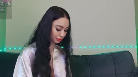 Snapshot of onlyxandra7 chatting on 02.14.25 Xandra online show from 02.14.25